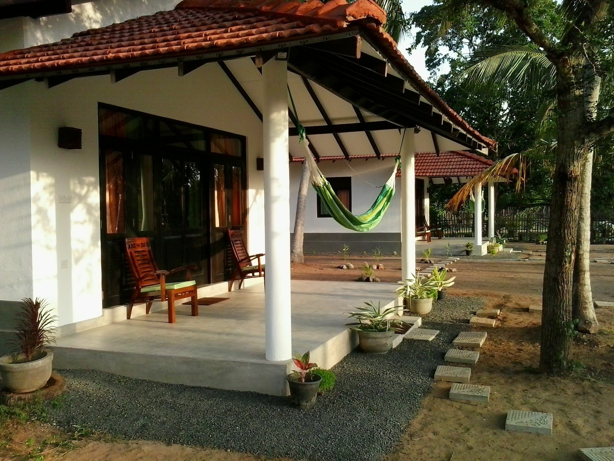 Chillenjoy Cabanas & Restaurant Tangalle Exterior photo