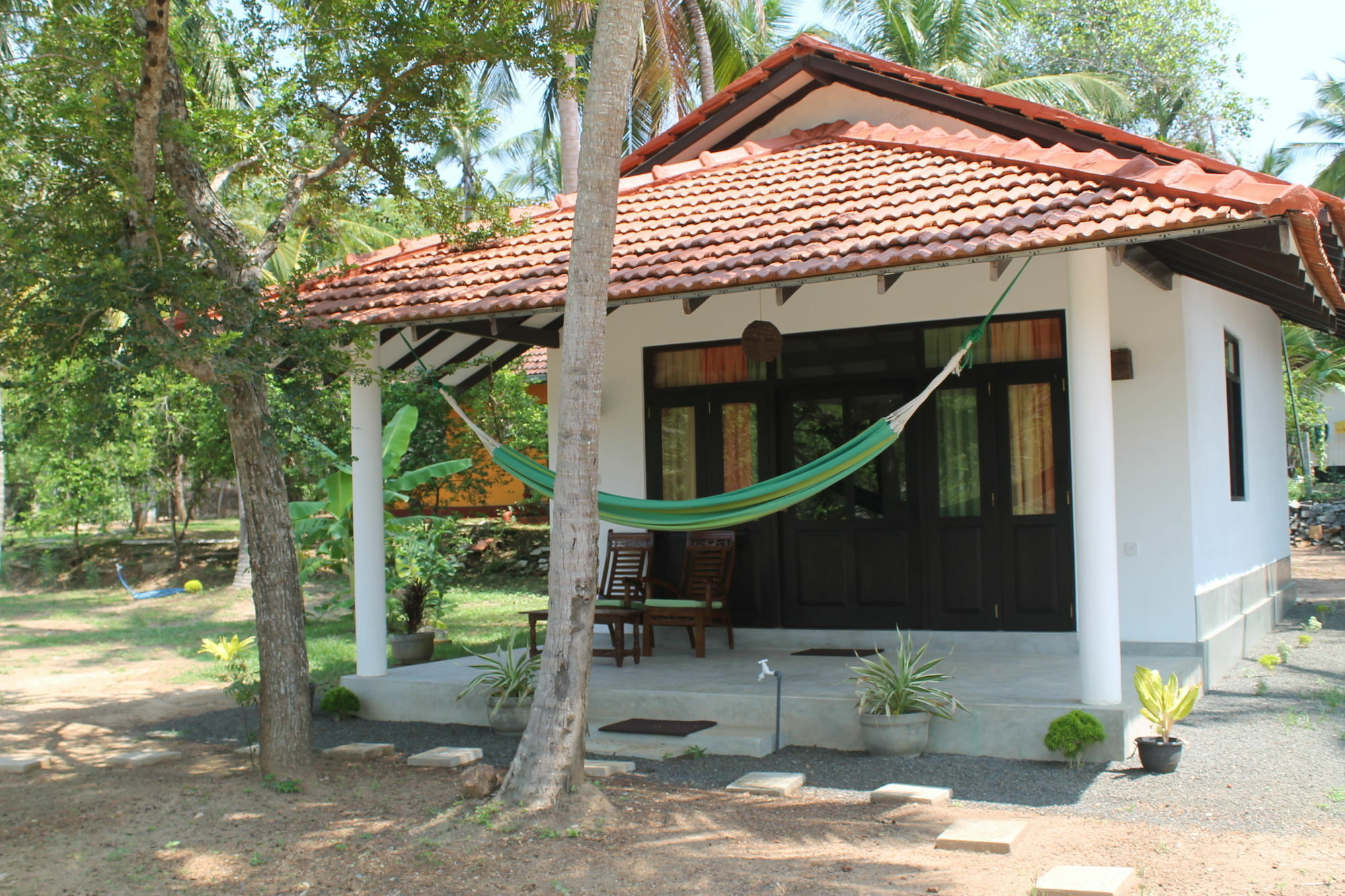 Chillenjoy Cabanas & Restaurant Tangalle Exterior photo